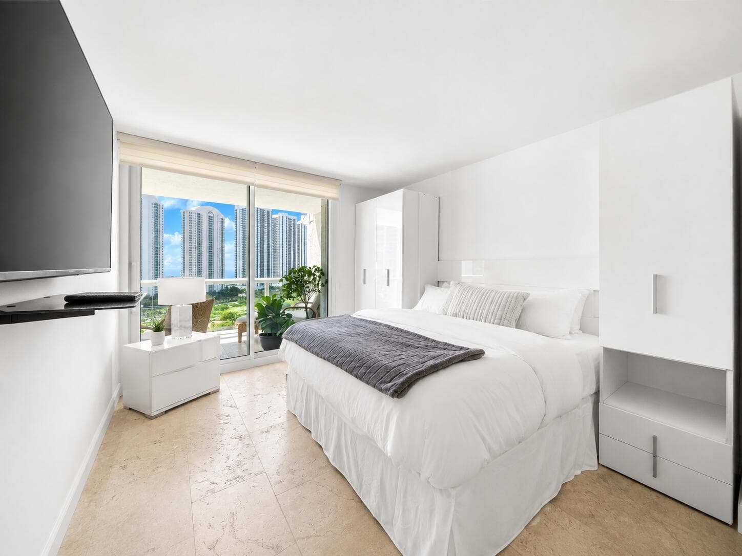 16500 Collins Avenue 1751 photo 10