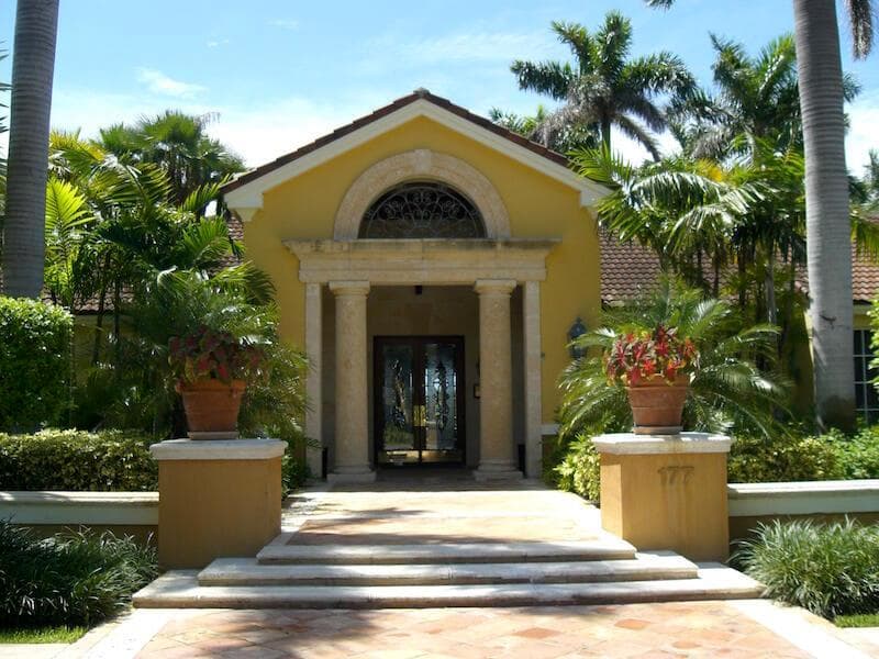 160 YACHT CLUB Way 211 photo 19