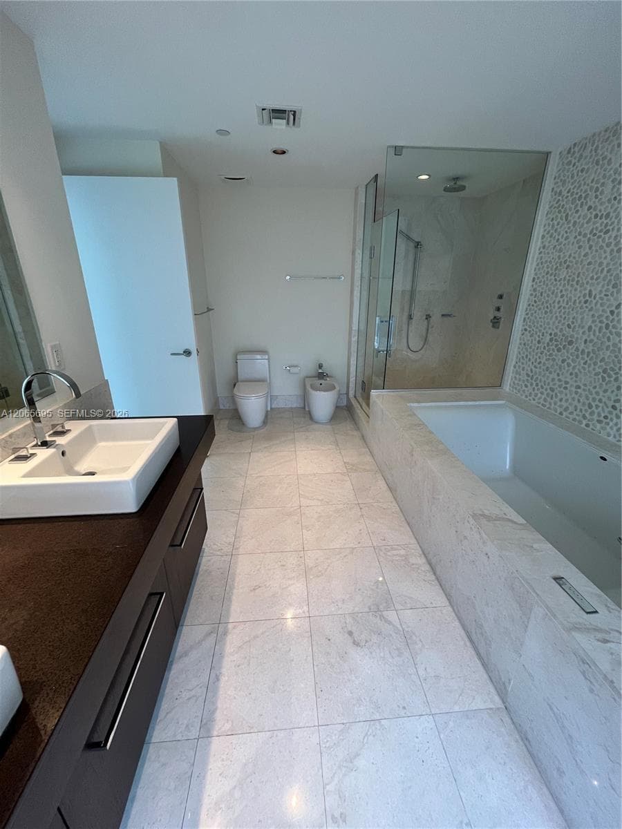 2508 photo 8