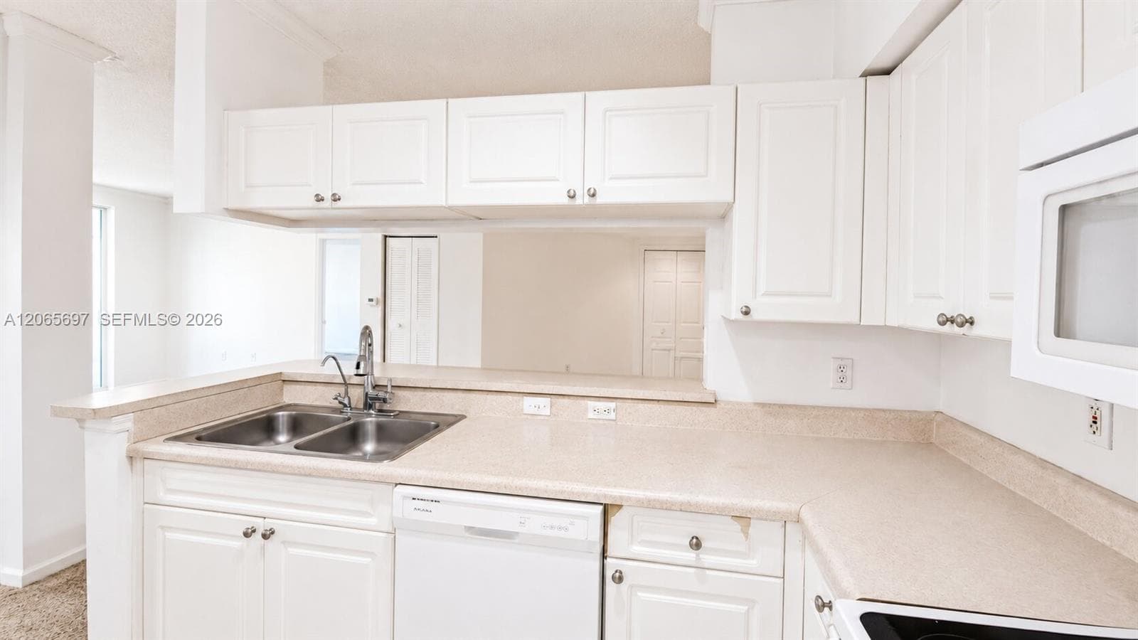 17150 N Bay Rd 2602 photo 7