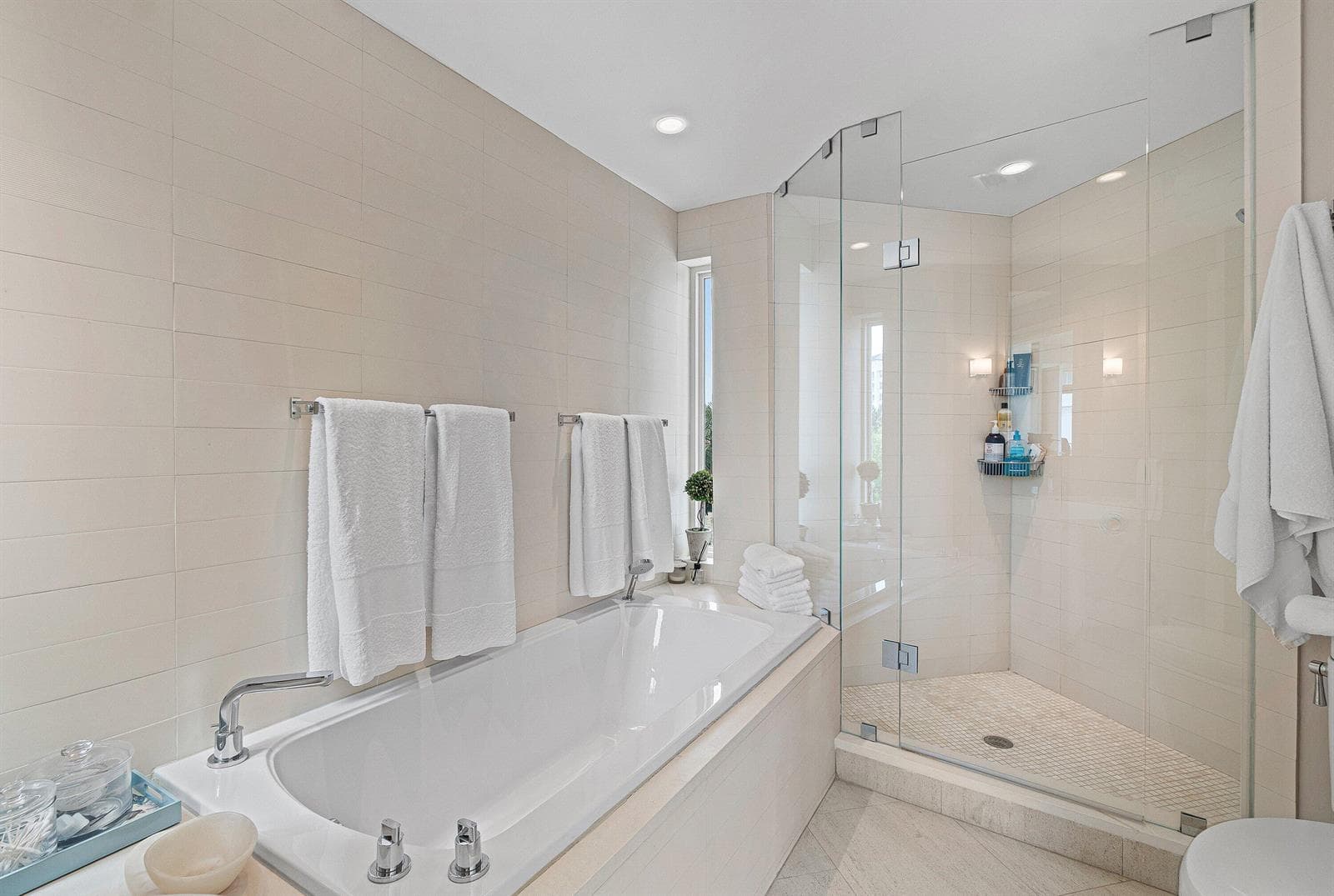 300 SE 5th Avenue 4140 photo 23