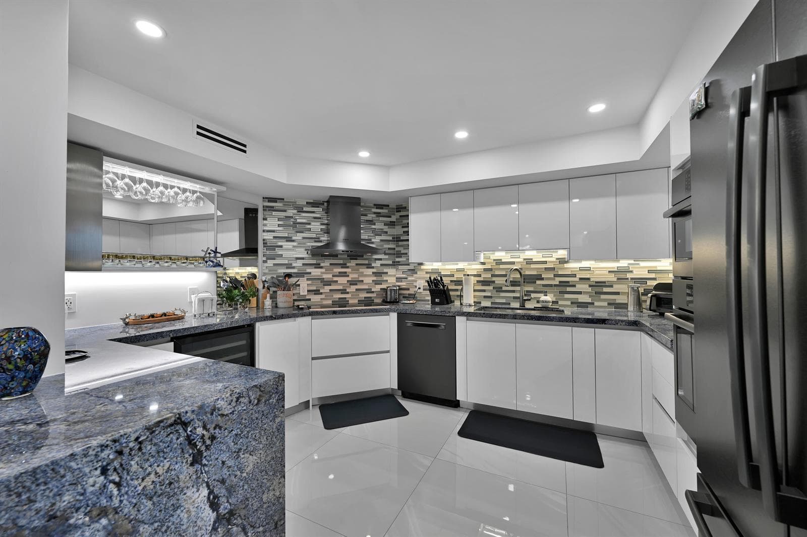2860 S Ocean Boulevard 516 photo 4