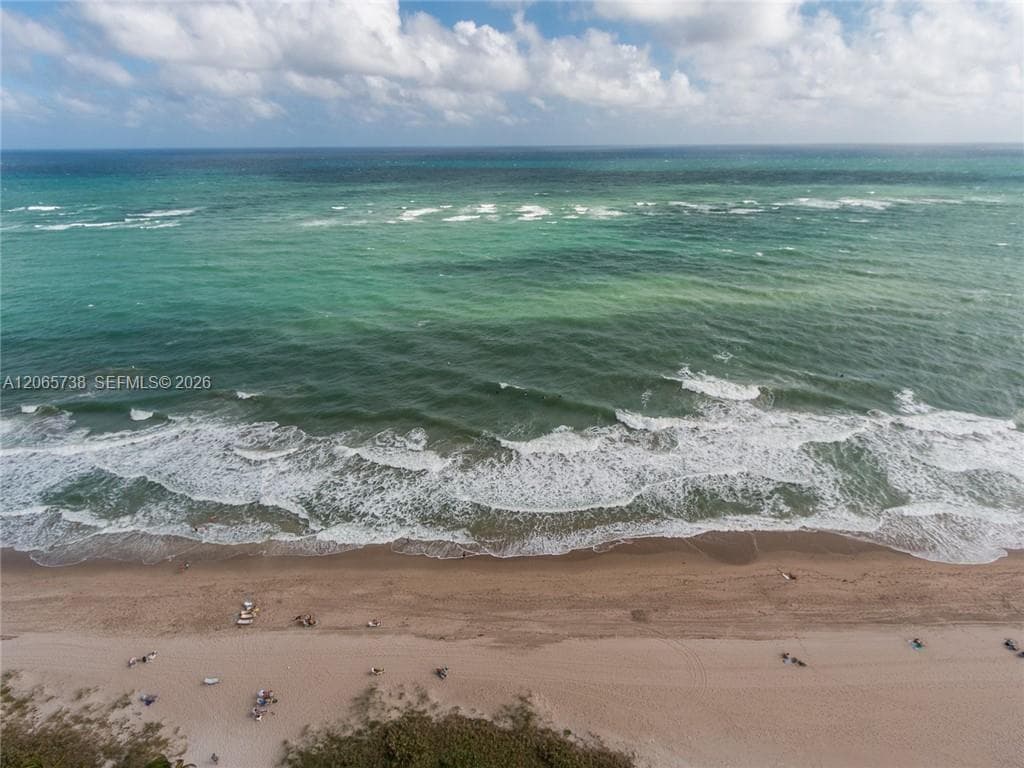 1370 S Ocean Blvd 2801 photo 2