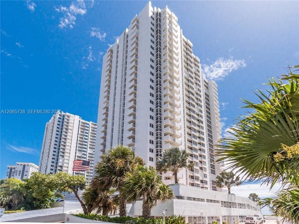 1370 S Ocean Blvd 2801 photo 1