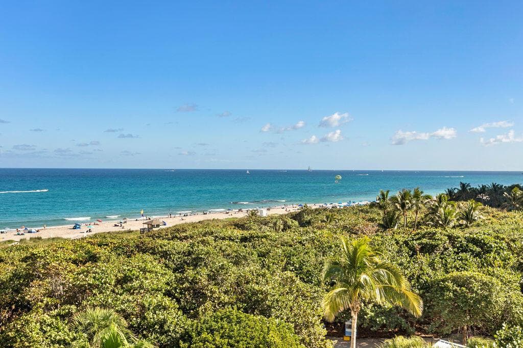 3920 N OCEAN Drive 6A photo 2