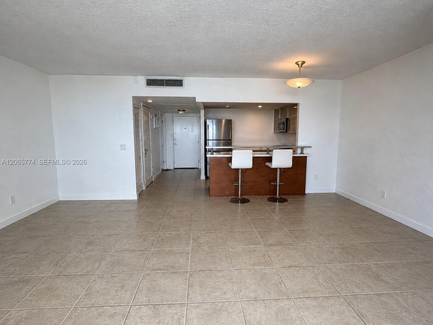5401 Collins Ave 832 photo 5