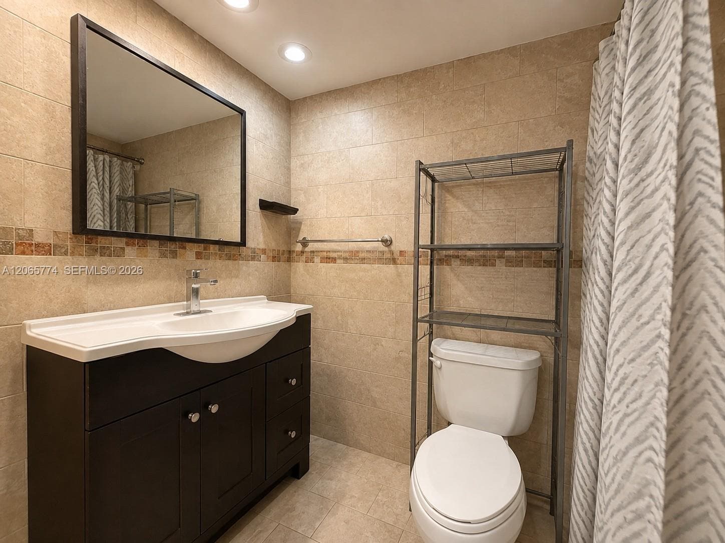 5401 Collins Ave 832 photo 9