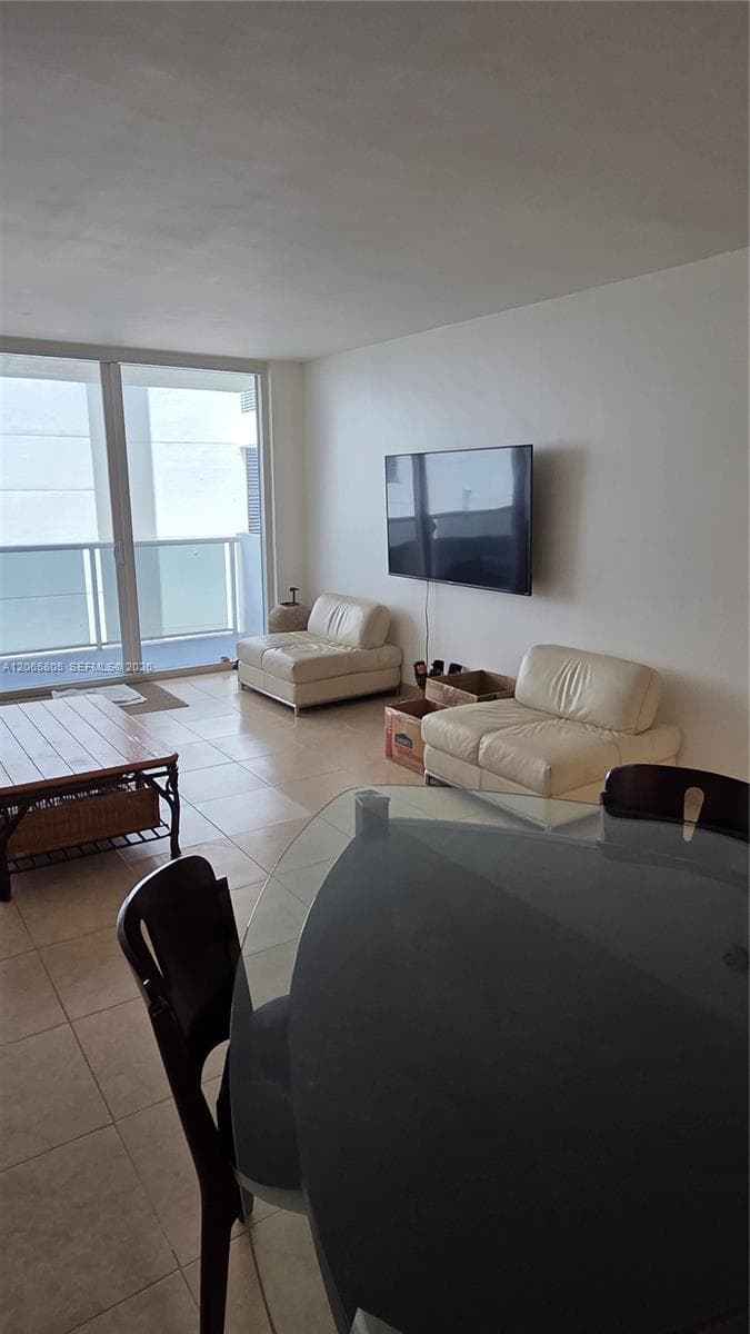 3725 S Ocean Dr 409 photo 12