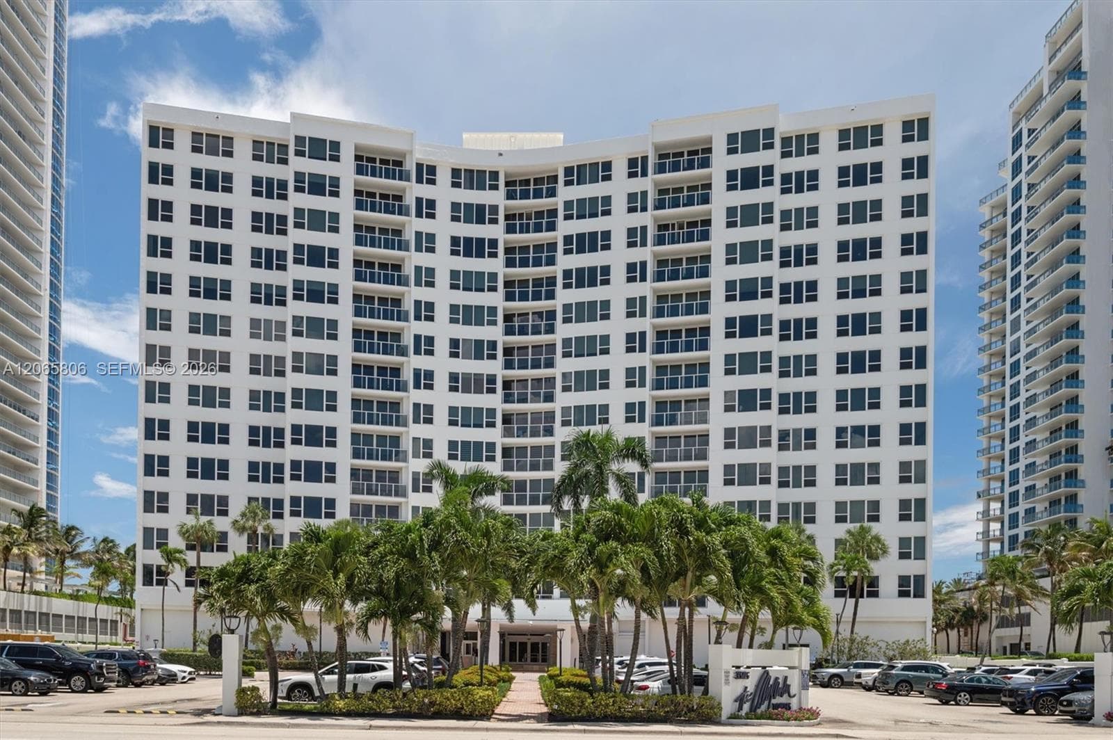 3505 S Ocean Dr 1208 photo 2
