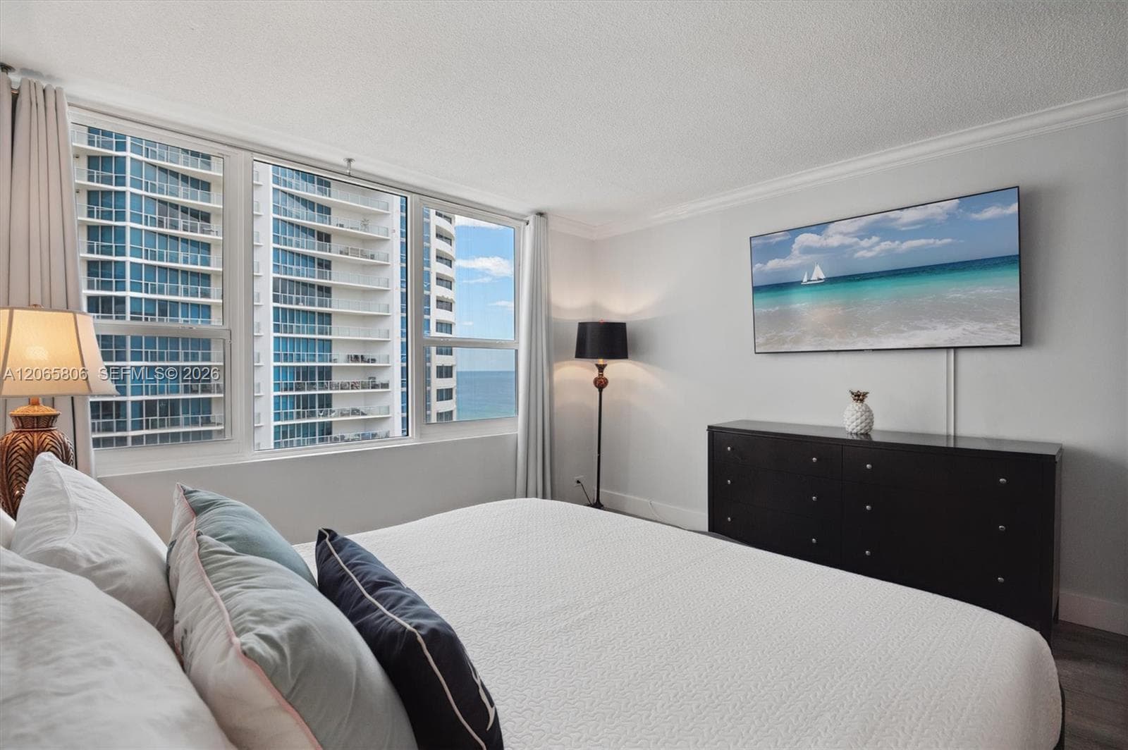 3505 S Ocean Dr 1208 photo 6