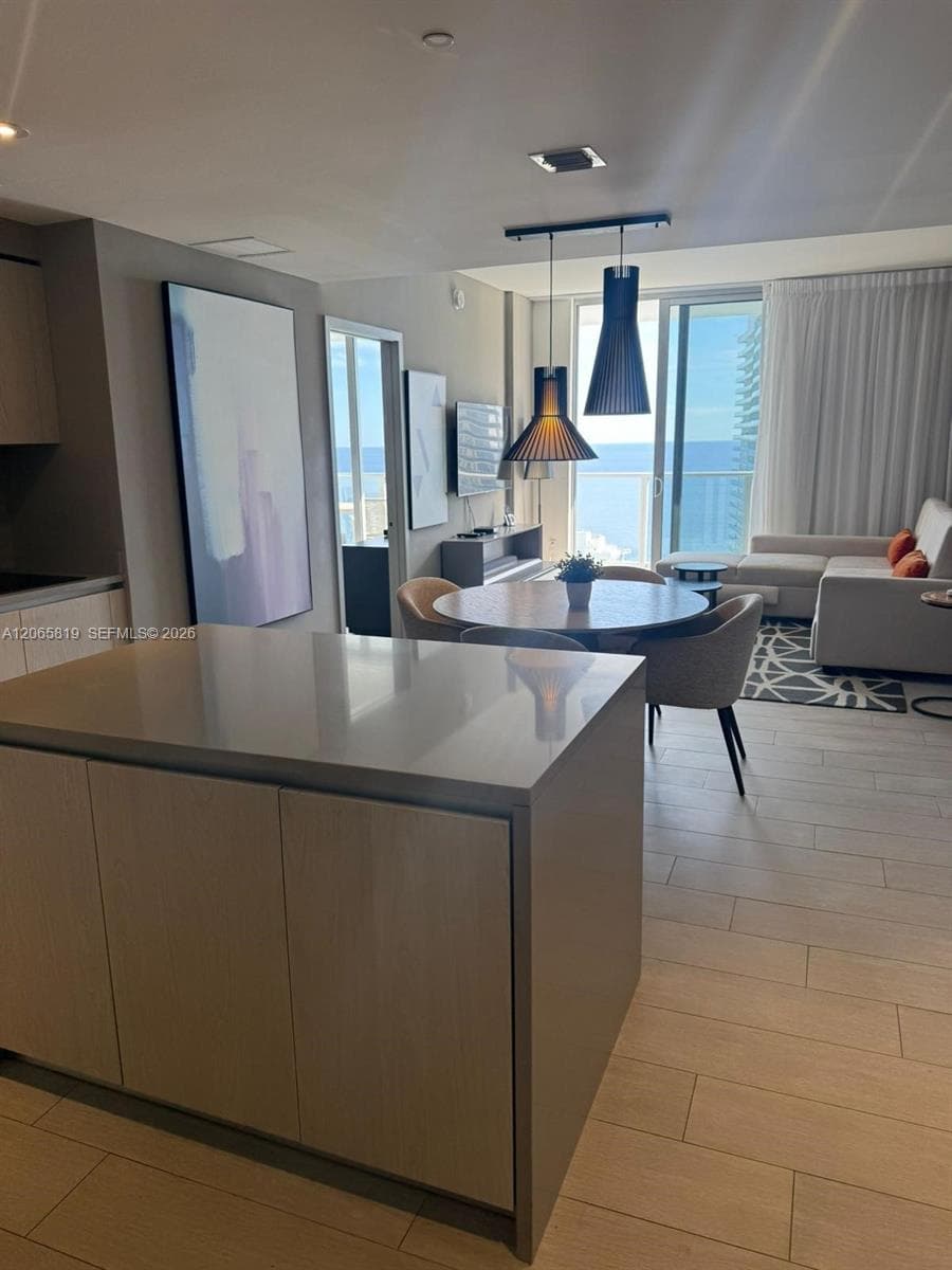 4010 S Ocean Dr T3507 photo 2