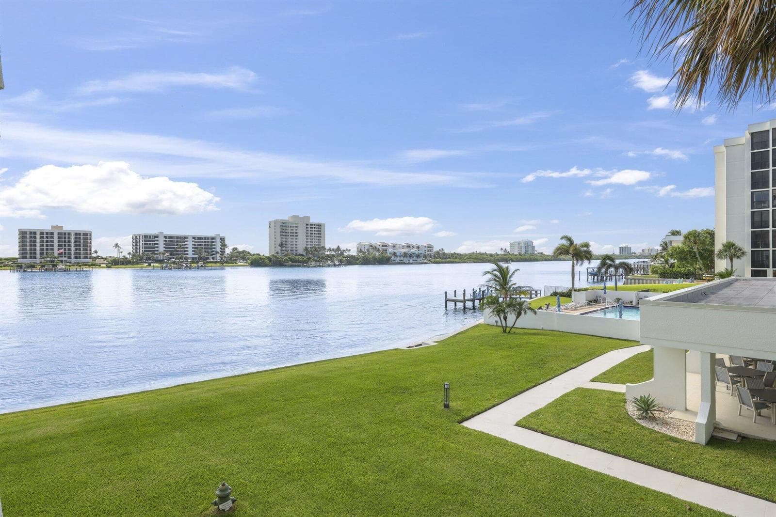 19800 N SANDPOINTE BAY N Drive N 201 photo 14