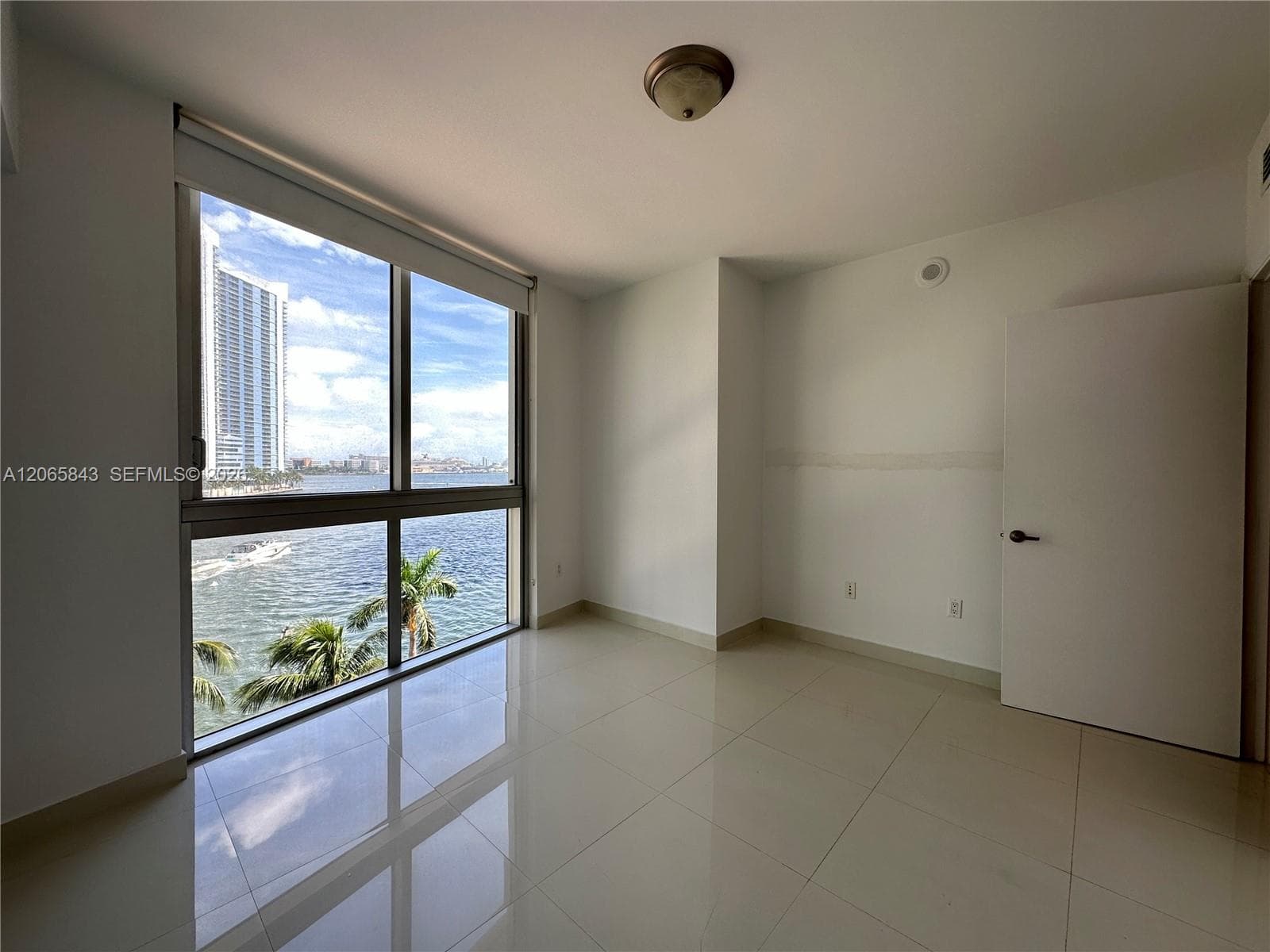 465 BRICKELL AV 502 photo 20