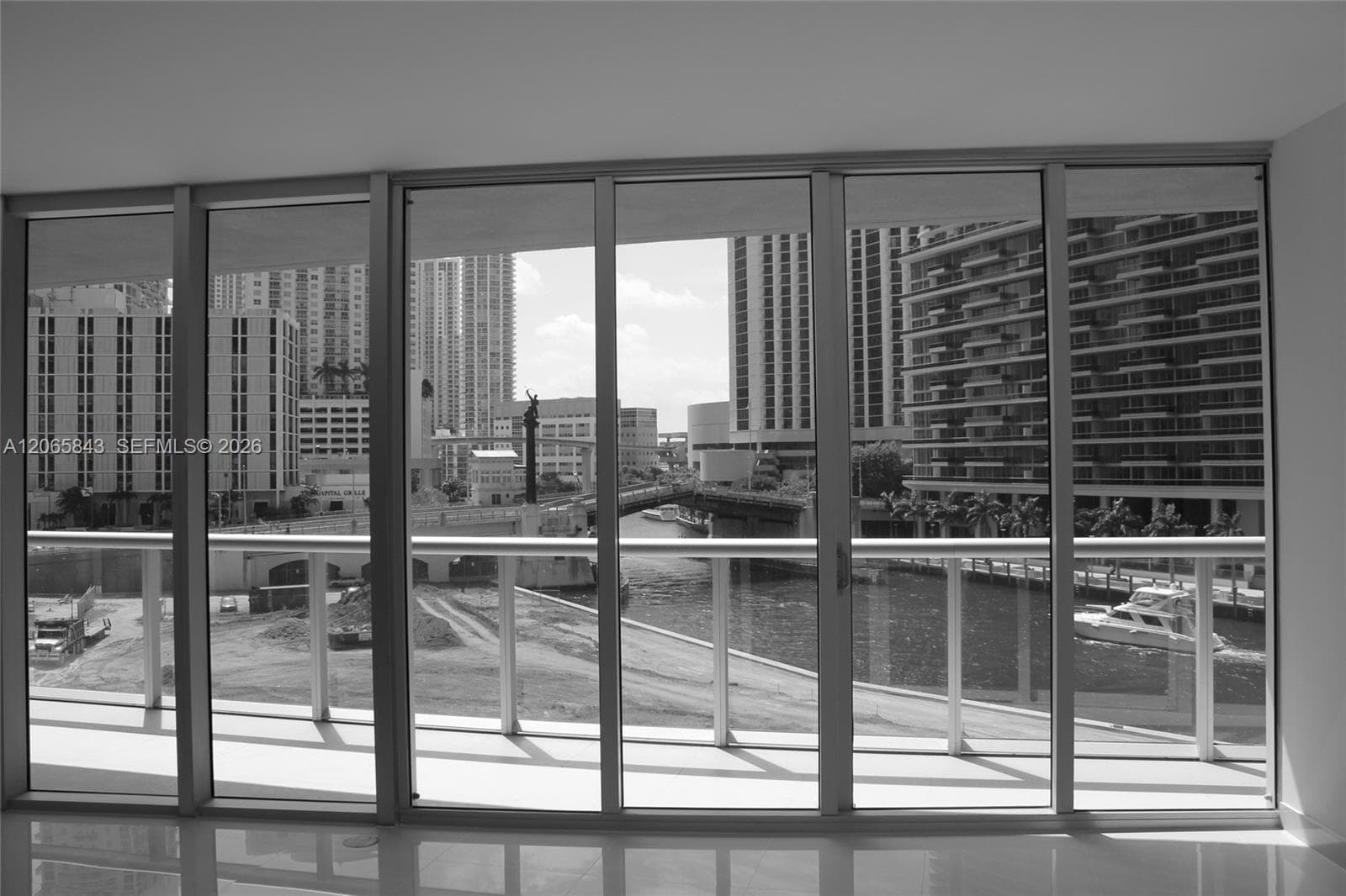 465 BRICKELL AV 502 photo 9