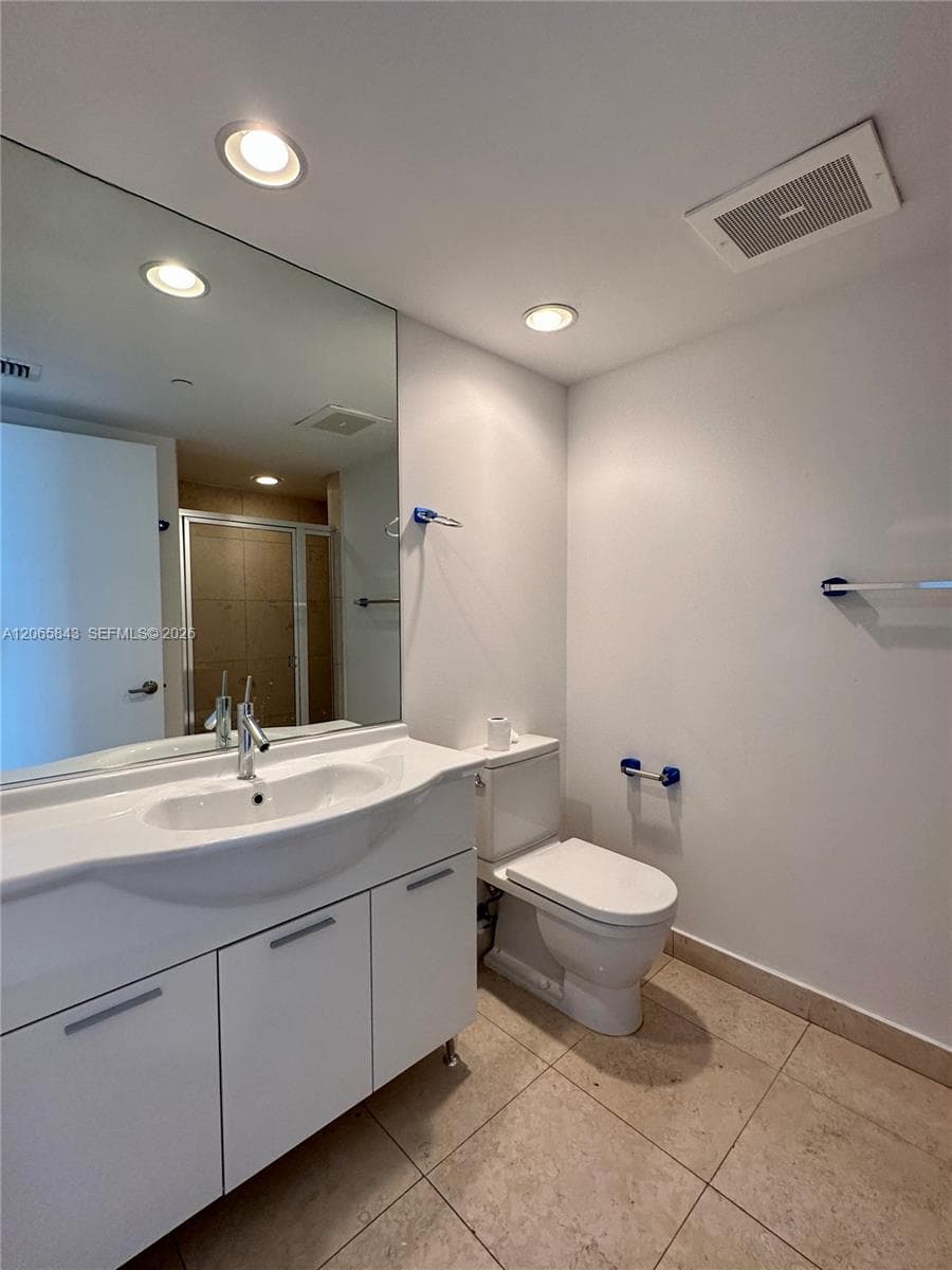 465 BRICKELL AV 502 photo 25
