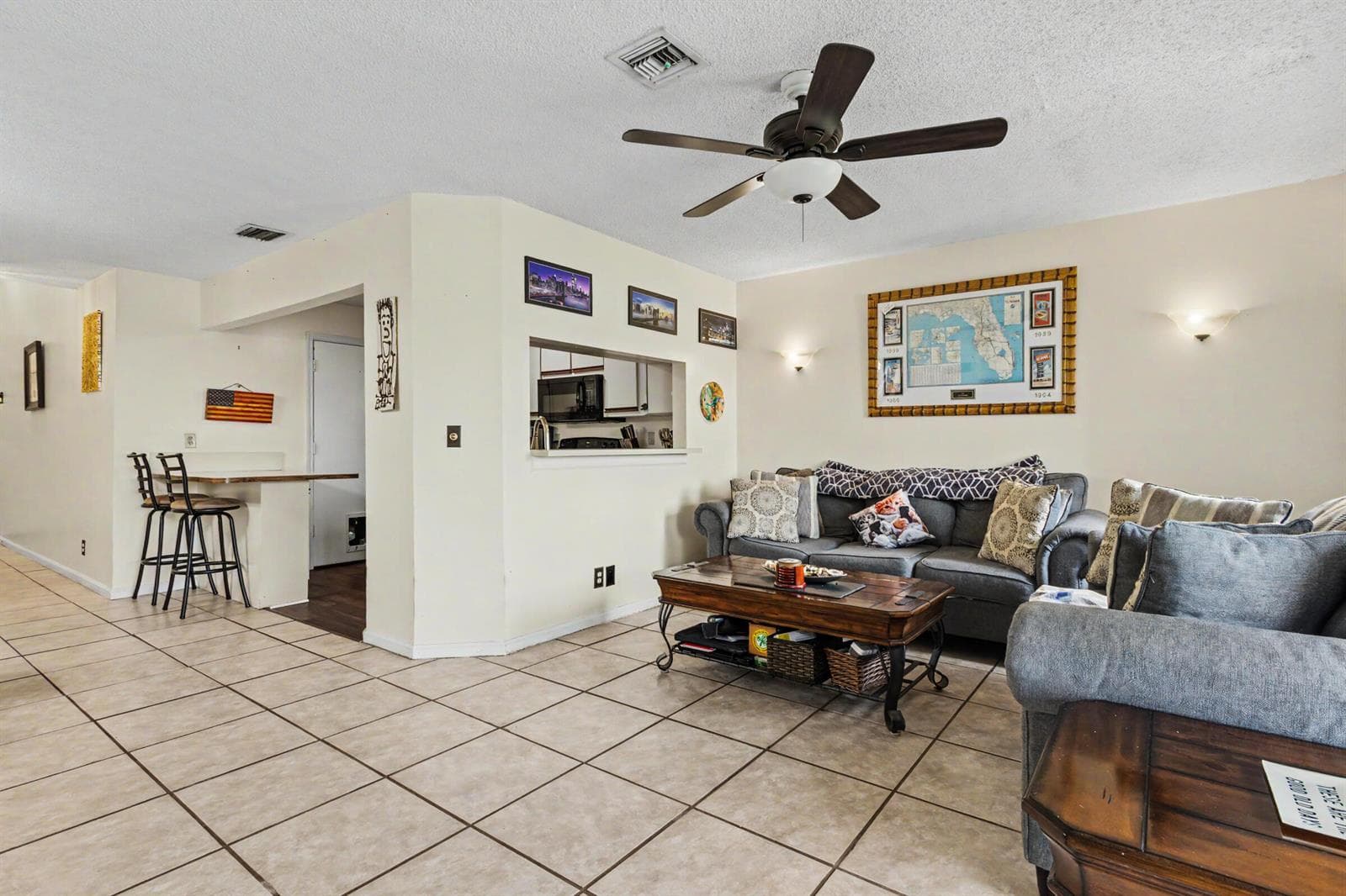 2269 DISCOVERY Circle W photo 6