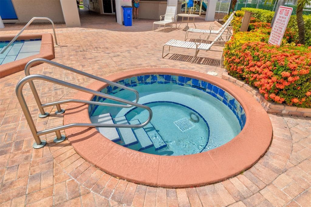 2269 DISCOVERY Circle W photo 25