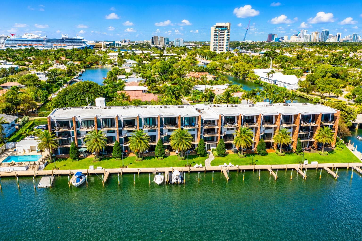 1800 S Ocean Drive 406 photo 15