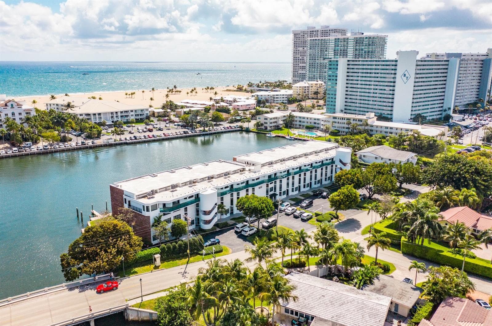 1800 S Ocean Drive 406 photo 21