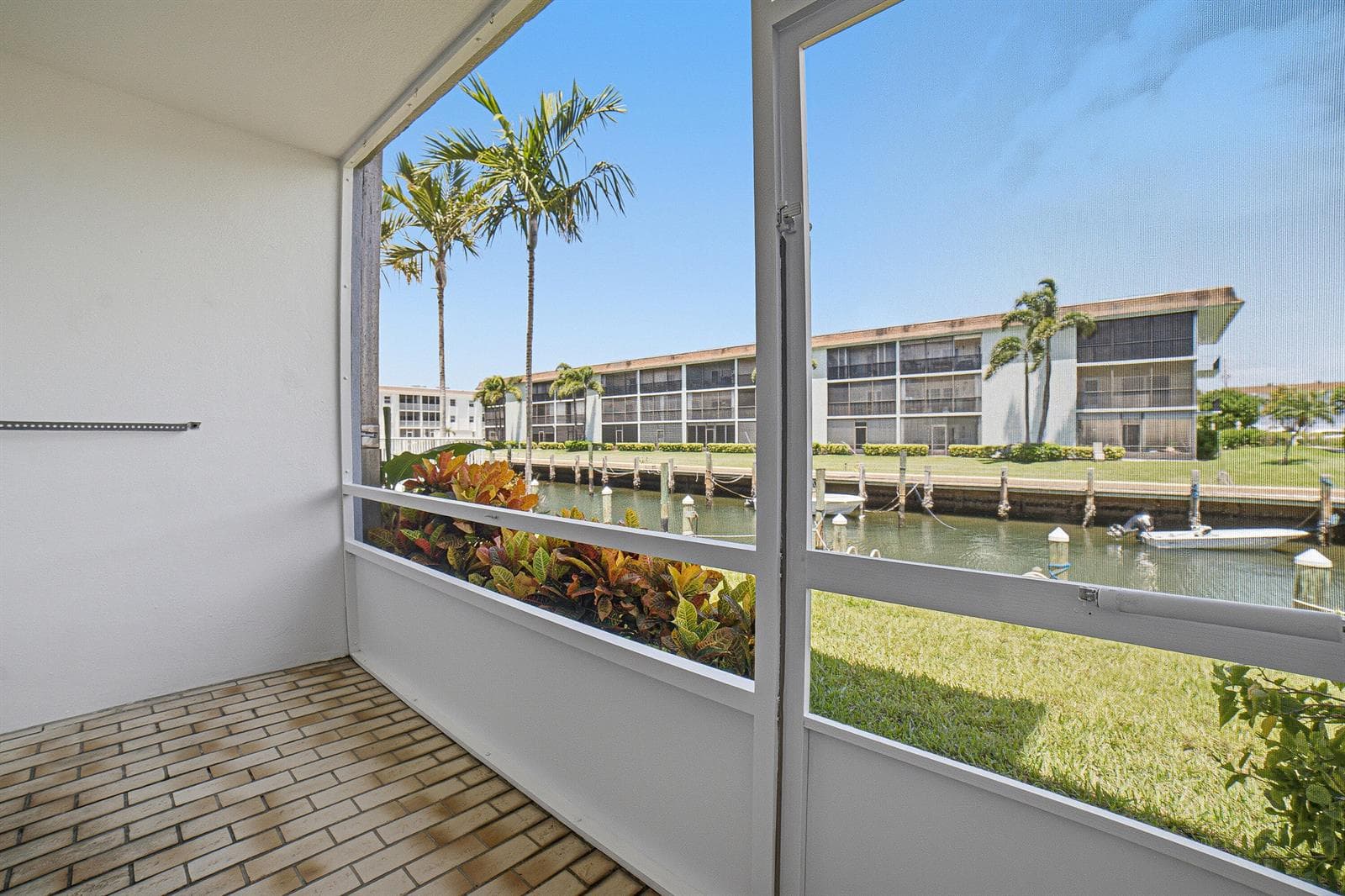 111 Doolen Court 110 photo 19
