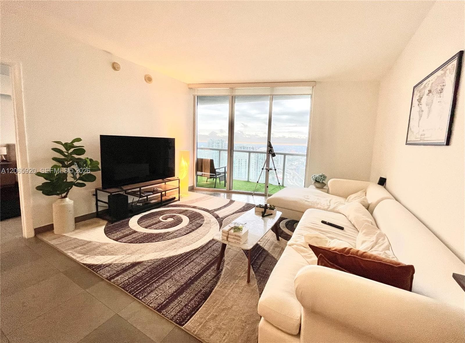 465 BRICKELL AVENUE 4906 photo 6
