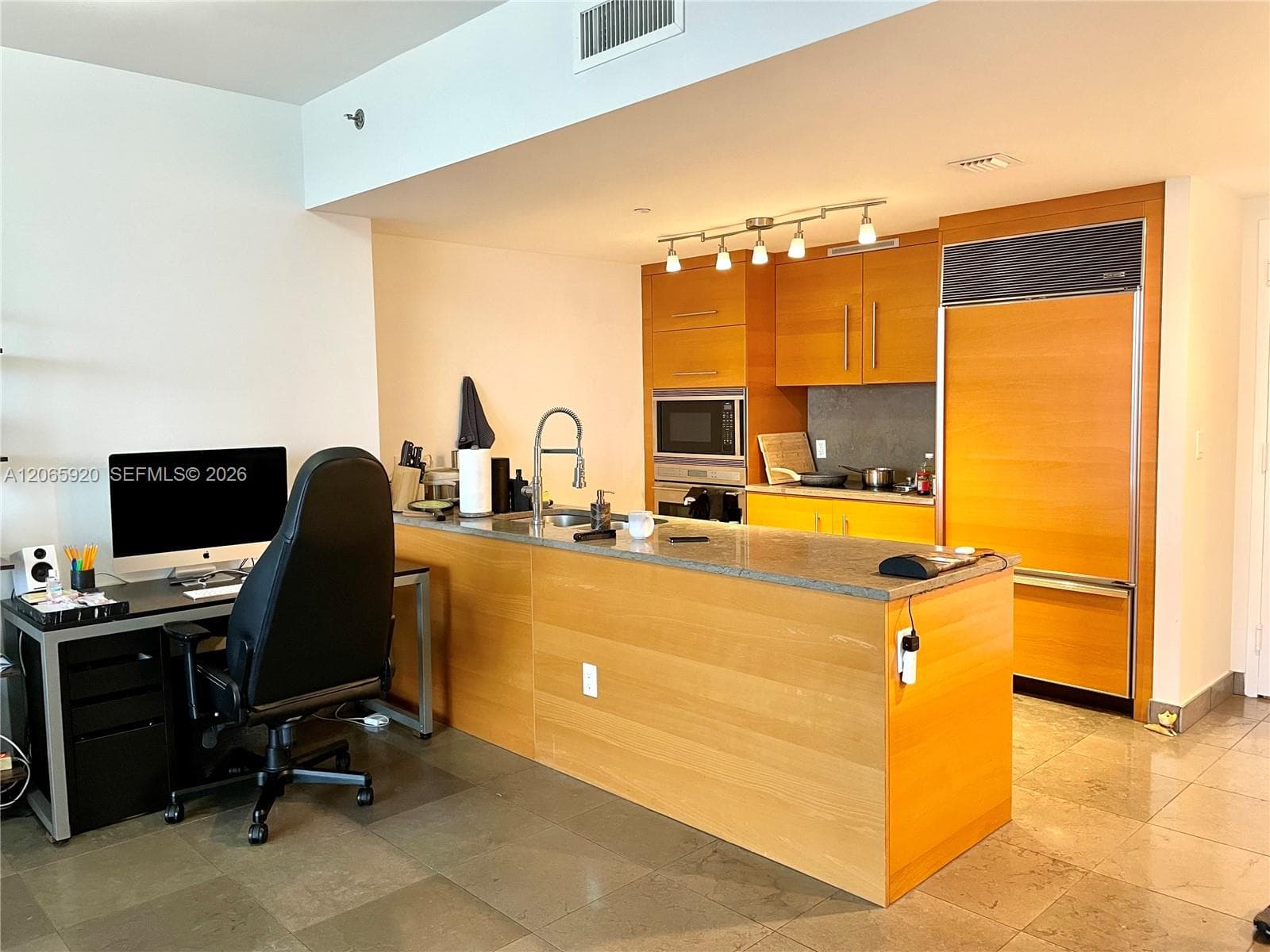 465 BRICKELL AVENUE 4906 photo 7