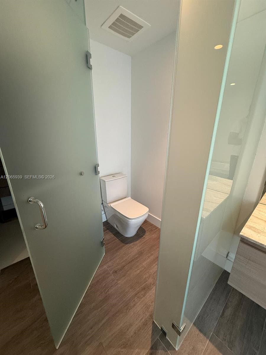 2900 NE 7th Ave 1606 photo 19