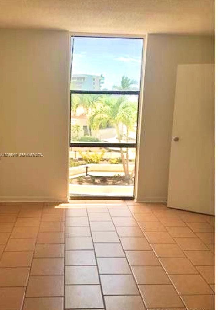13499 Biscayne Blvd 506 photo 6