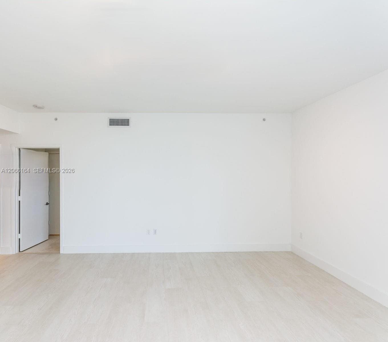 17301 Biscayne Blvd 1004 photo 10