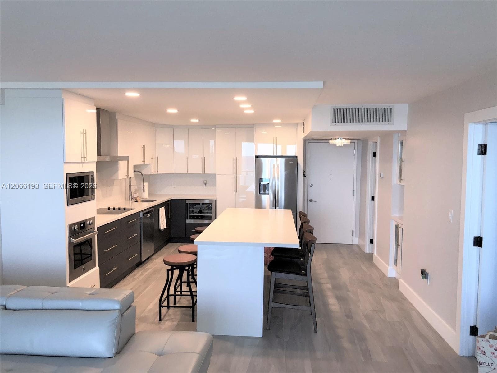 5701 Collins Ave 808 photo 7