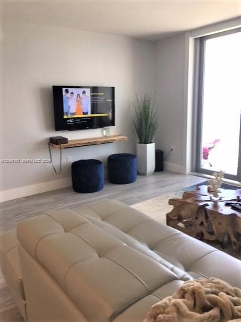 5701 Collins Ave 808 photo 8