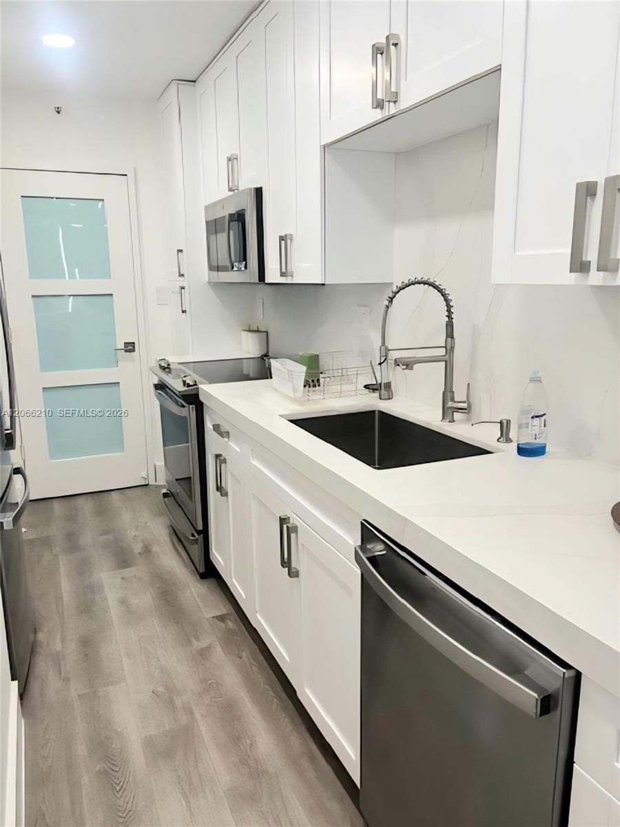 100 Lincoln Rd 301 photo 6