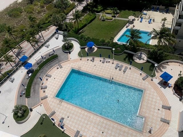 100 Lincoln Rd 301 photo 22