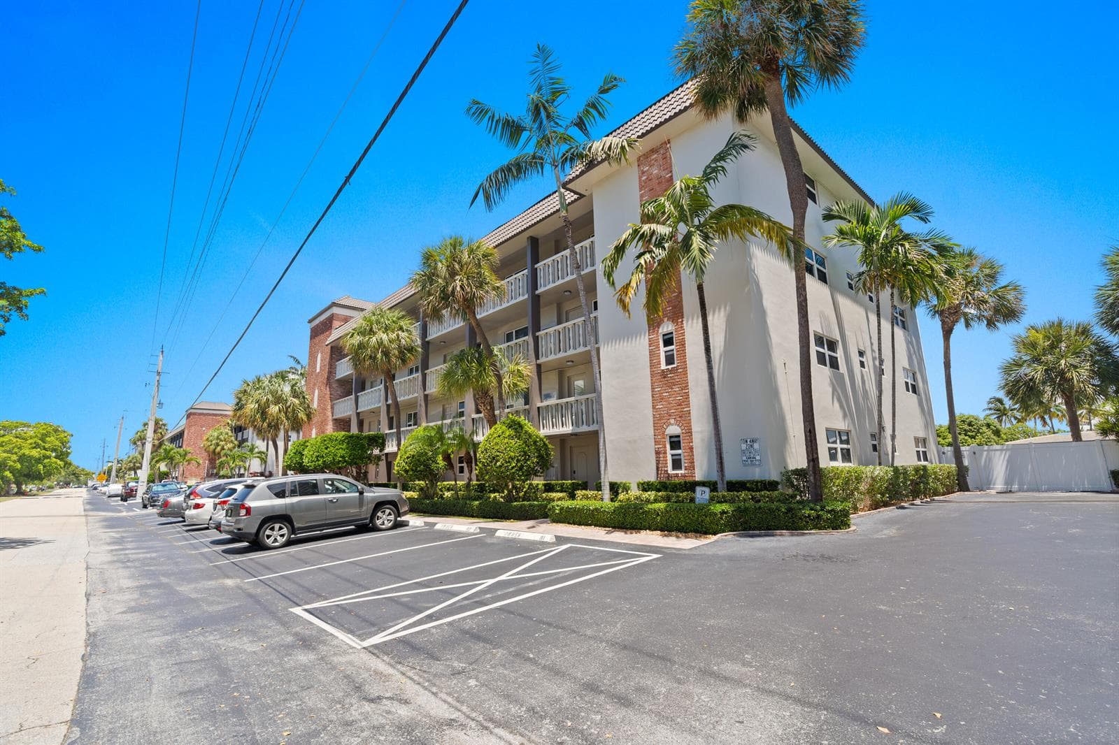 3121 NE 51st Street 204E photo 17