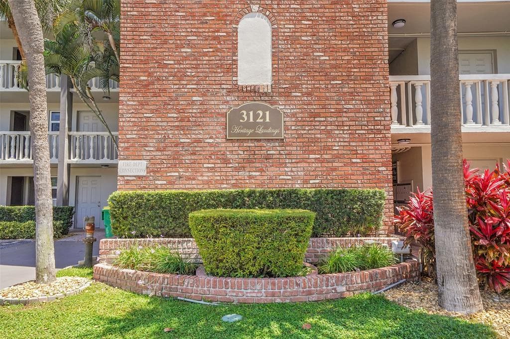 3121 NE 51st Street 204E photo 22