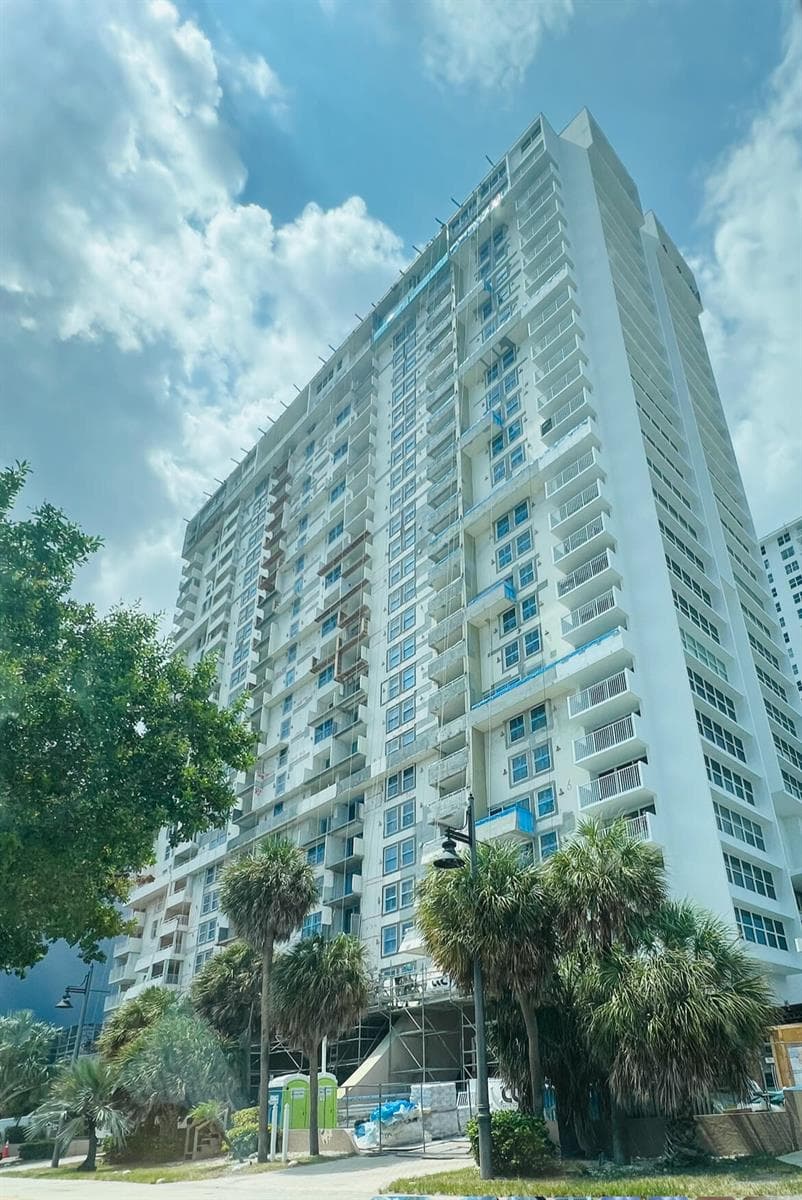 111 BRINY Avenue 22-09 photo 3