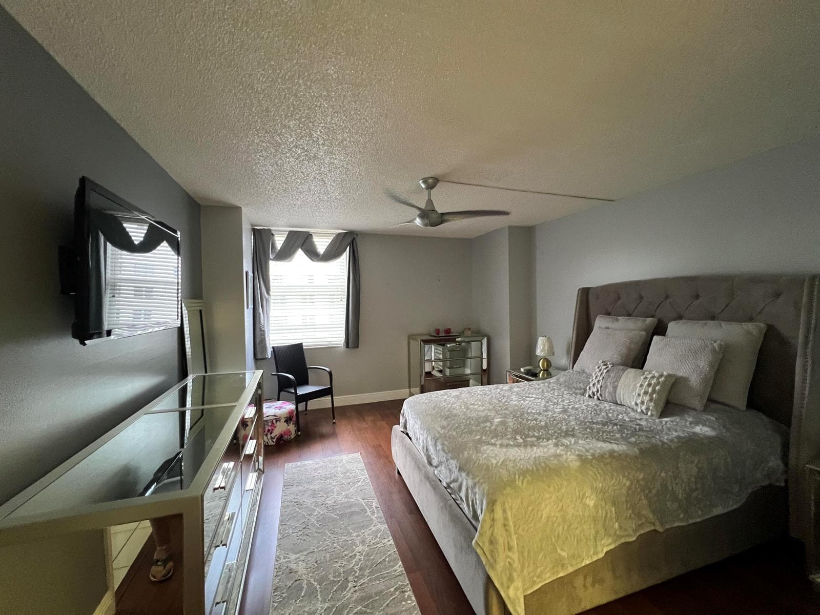 111 BRINY Avenue 22-09 photo 20