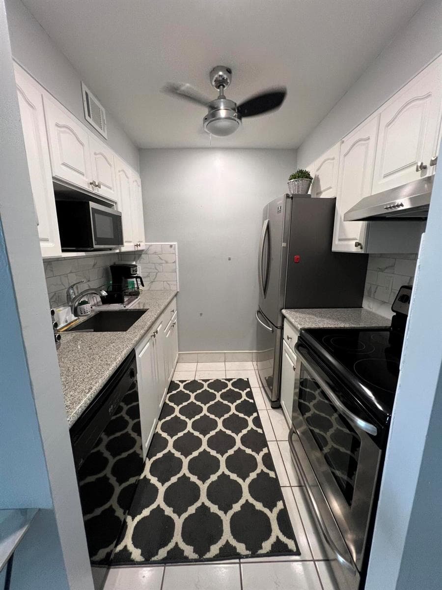 111 BRINY Avenue 22-09 photo 9