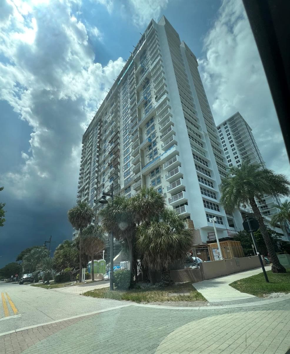 111 BRINY Avenue 22-09 photo 4