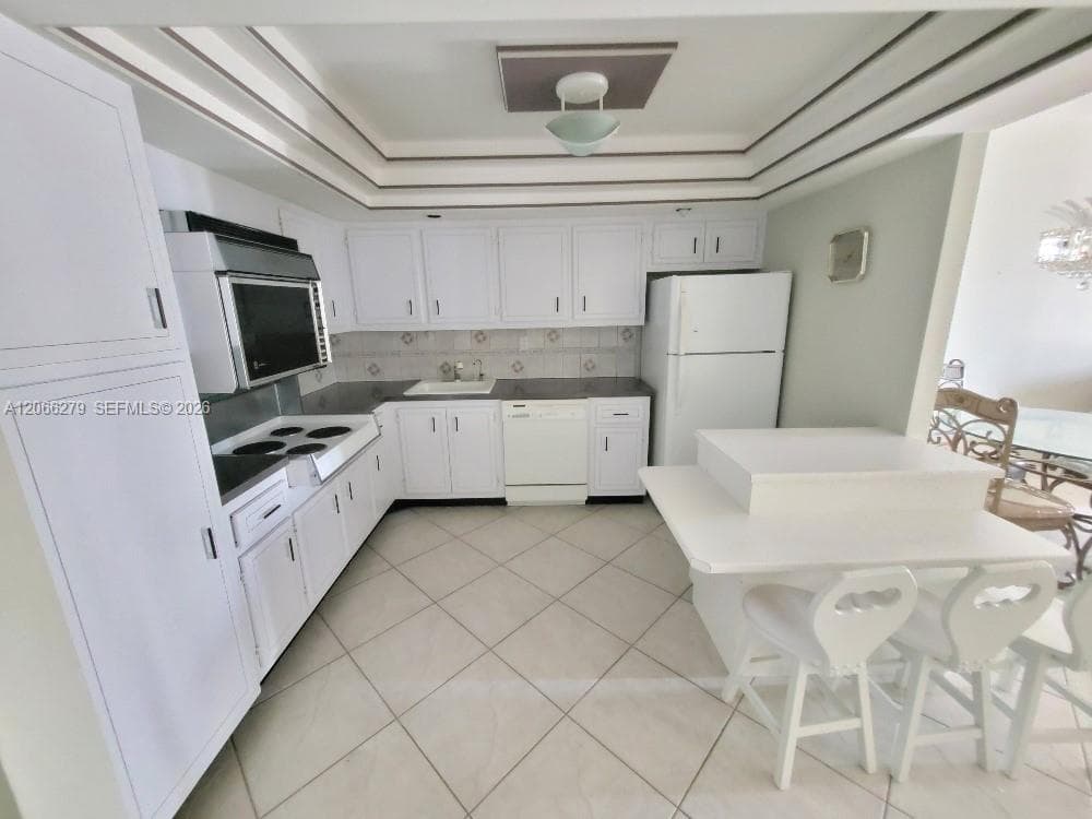 18041 Biscayne Blvd 203 photo 2