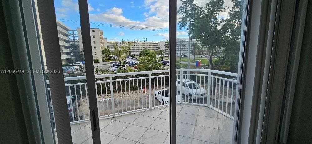 18041 Biscayne Blvd 203 photo 14