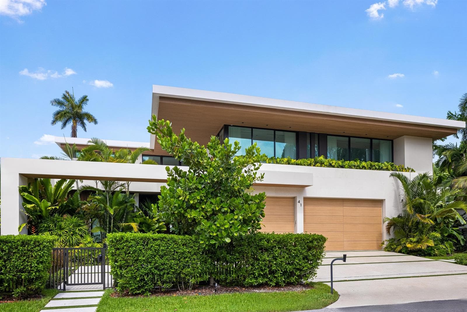 41 NURMI Drive photo 3