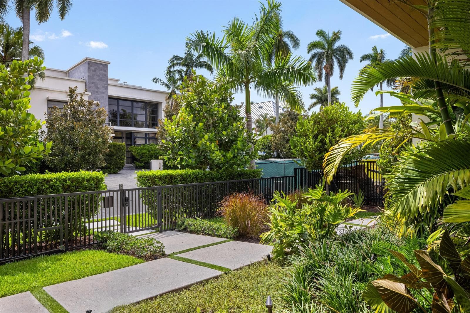 41 NURMI Drive photo 4