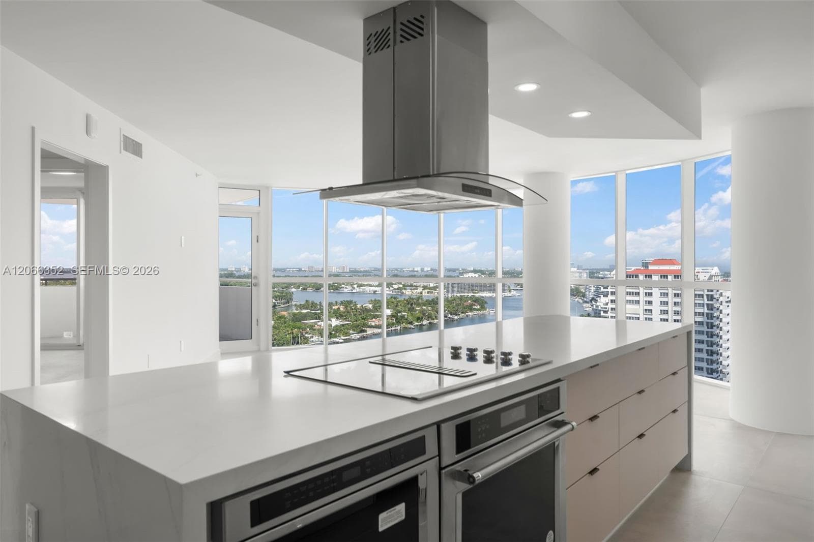 6301 Collins Ave 2307 photo 16