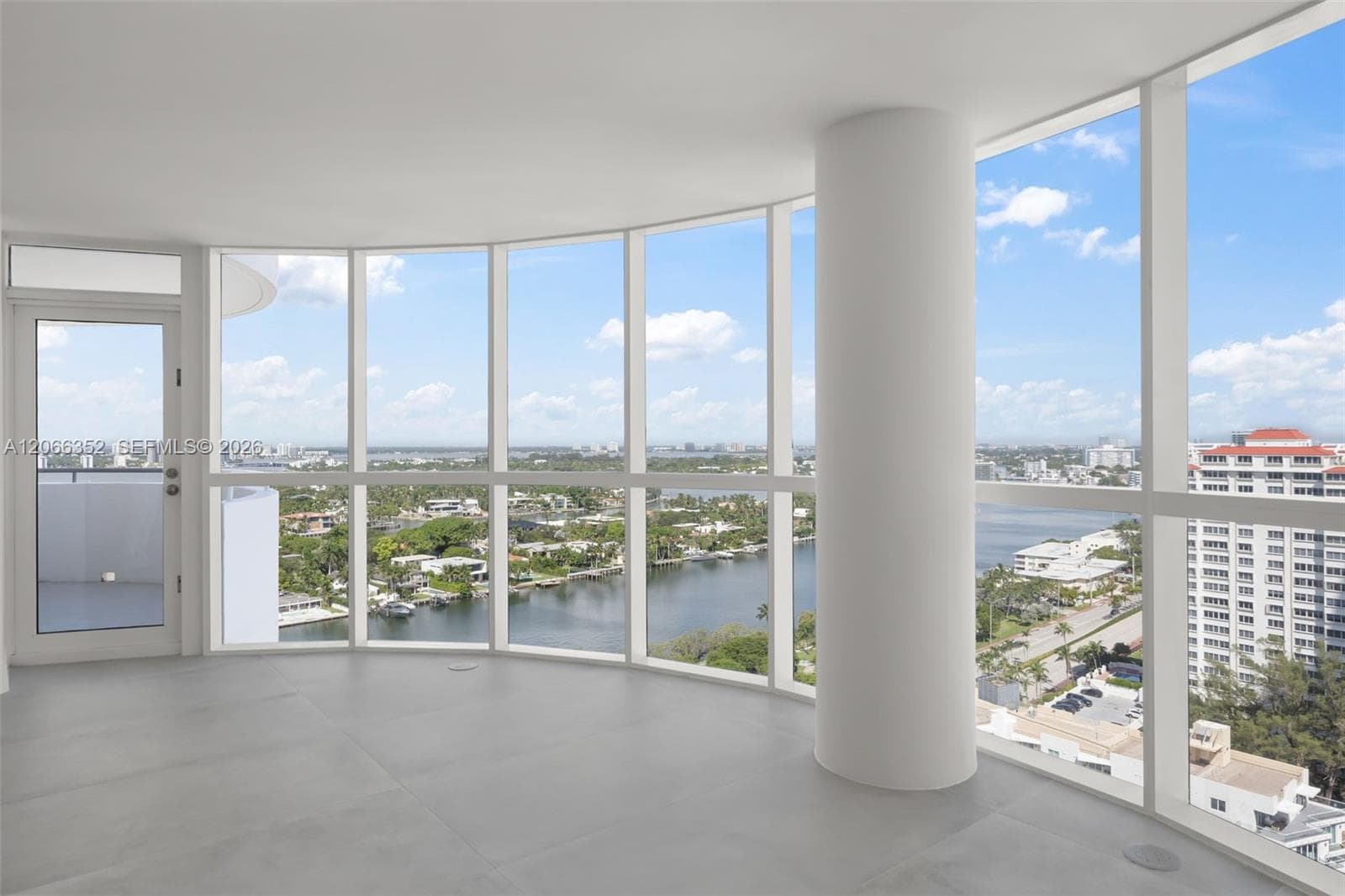 6301 Collins Ave 2307 photo 5