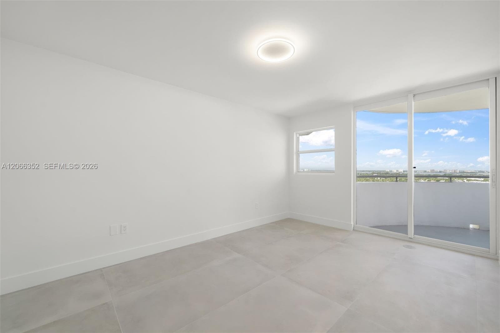 6301 Collins Ave 2307 photo 19