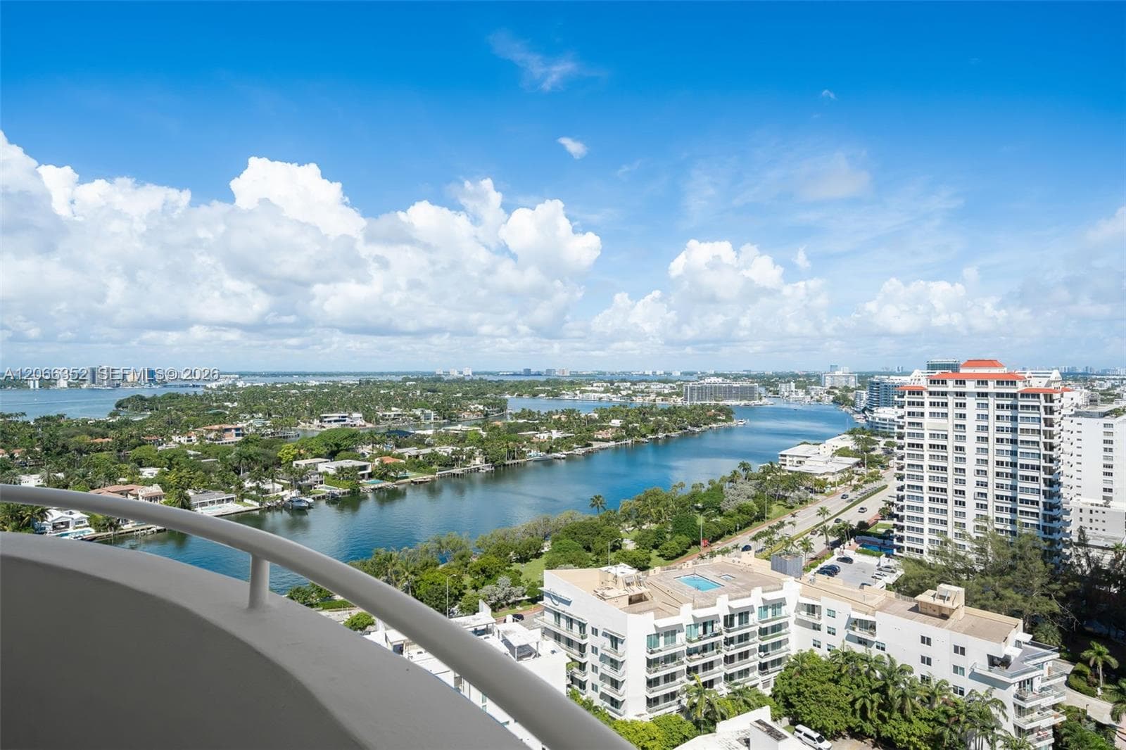 6301 Collins Ave 2307 photo 8