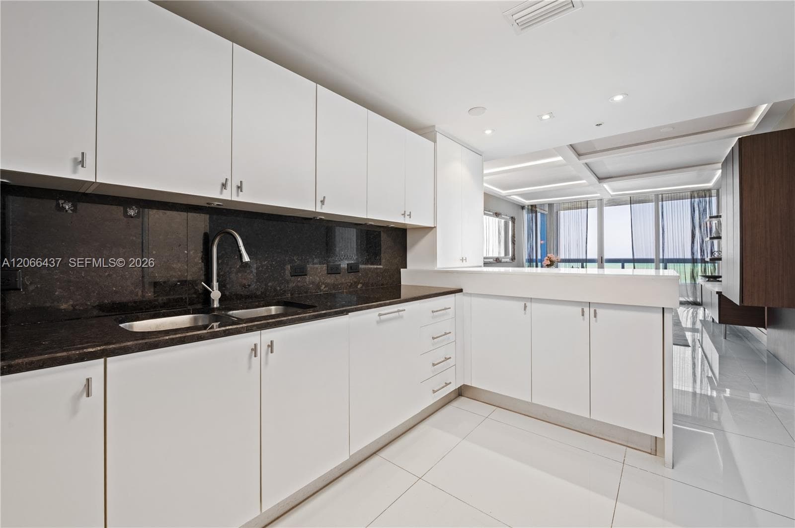 6899 Collins Ave 702 photo 17