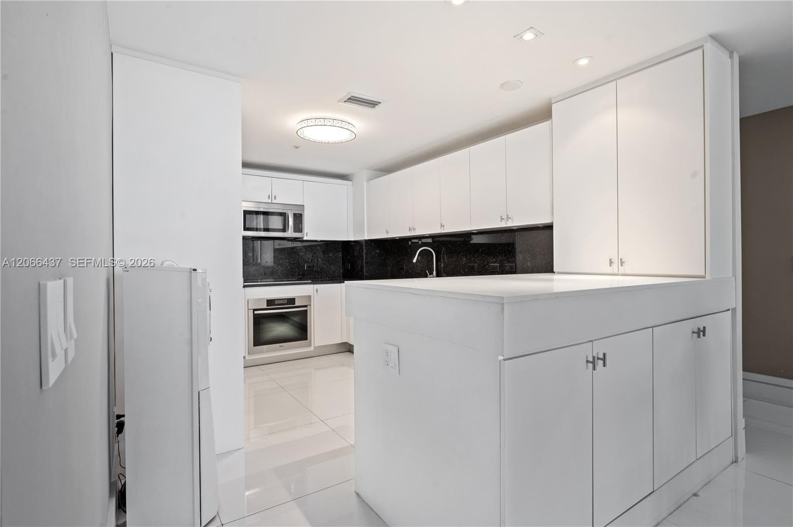 6899 Collins Ave 702 photo 15