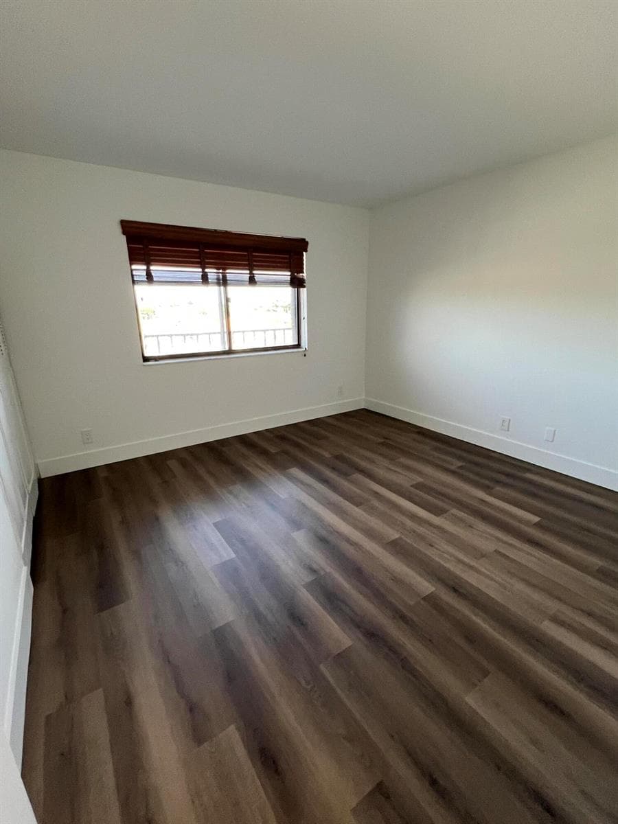 7770 TAHITI Lane 504 photo 22